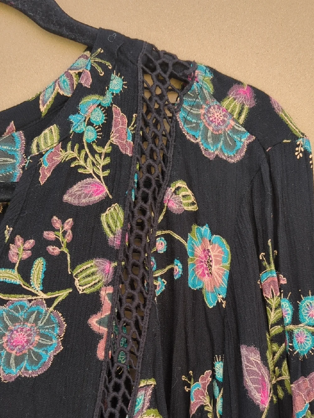 Free People Boho Blouse Floral Cottagecore  Peasant Small Black Puffy Sleeves